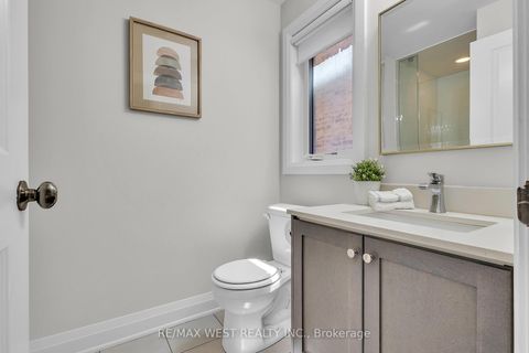 Photo 15 at 41 Pelee Avenue, Kleinburg, Vaughan