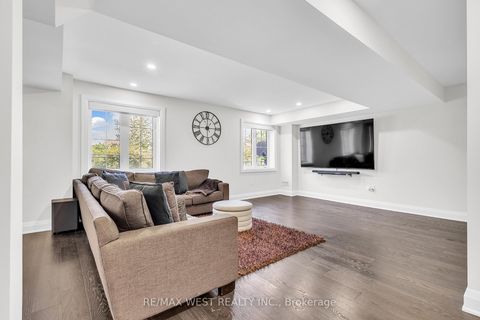 Photo 31 at 41 Pelee Avenue, Kleinburg, Vaughan