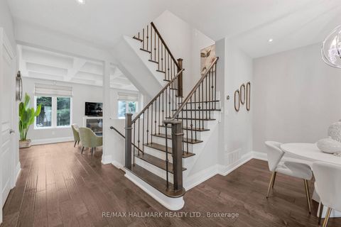 Photo 4 at 23 Kingshill Road, Oak Ridges, Richmond Hill