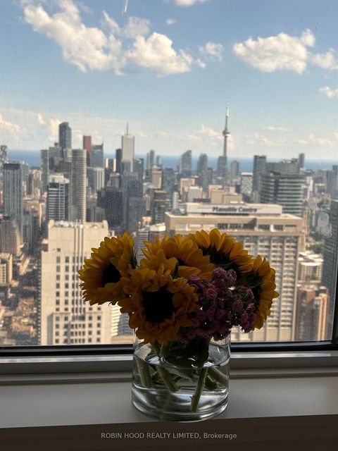 Photo 2 at 5808 - 11 Yorkville Avenue, Annex, Toronto