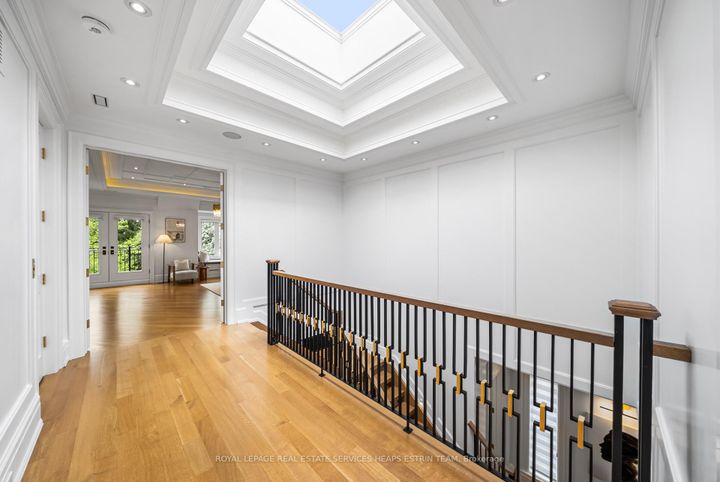 Photo 17 at 148 Munro Boulevard, Windfields, Toronto