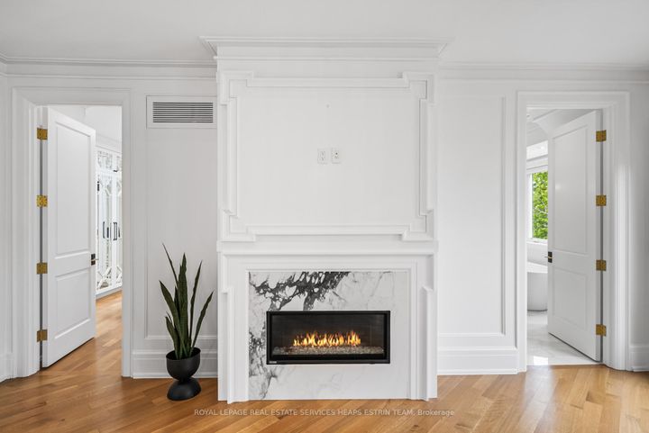 Photo 21 at 148 Munro Boulevard, Windfields, Toronto