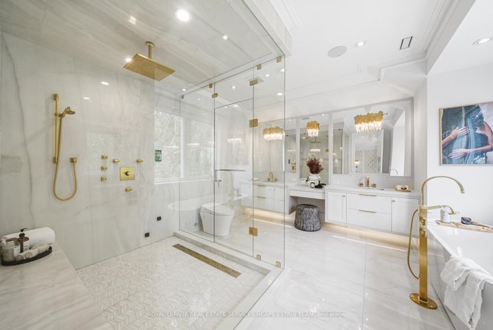 Photo 22 at 148 Munro Boulevard, Windfields, Toronto