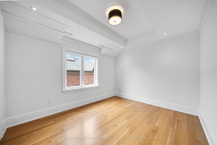 Photo 25 at 148 Munro Boulevard, Windfields, Toronto