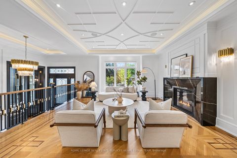 Photo 1 at 148 Munro Boulevard, Windfields, Toronto