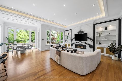 Photo 10 at 148 Munro Boulevard, Windfields, Toronto