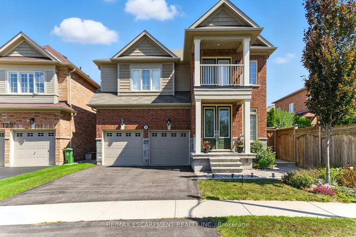 Photo 1 at 129 Fingland Crescent, Waterdown, Hamilton