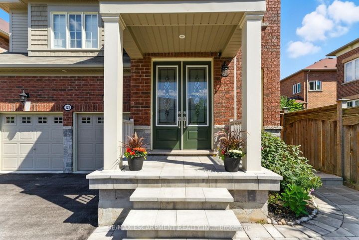 Photo 3 at 129 Fingland Crescent, Waterdown, Hamilton