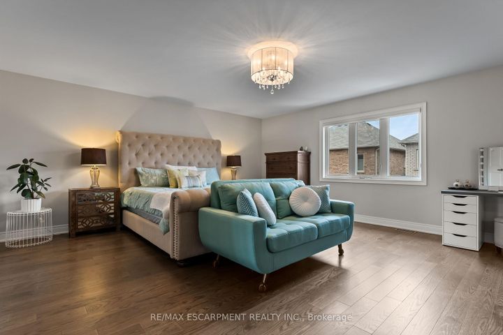 Photo 29 at 129 Fingland Crescent, Waterdown, Hamilton