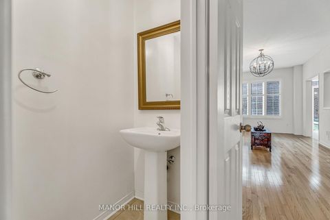 Photo 5 at 58 Big Hill Crescent, Patterson, Vaughan