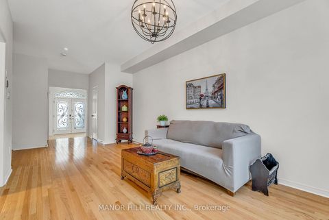 Photo 10 at 58 Big Hill Crescent, Patterson, Vaughan