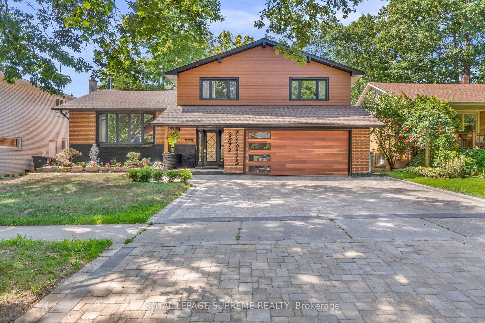 3572 Beechollow Crescent, Applewood, Mississauga by Loree Meneguzzi Real Estate 3572 Beechollow Crescent, Applewood, Mississauga