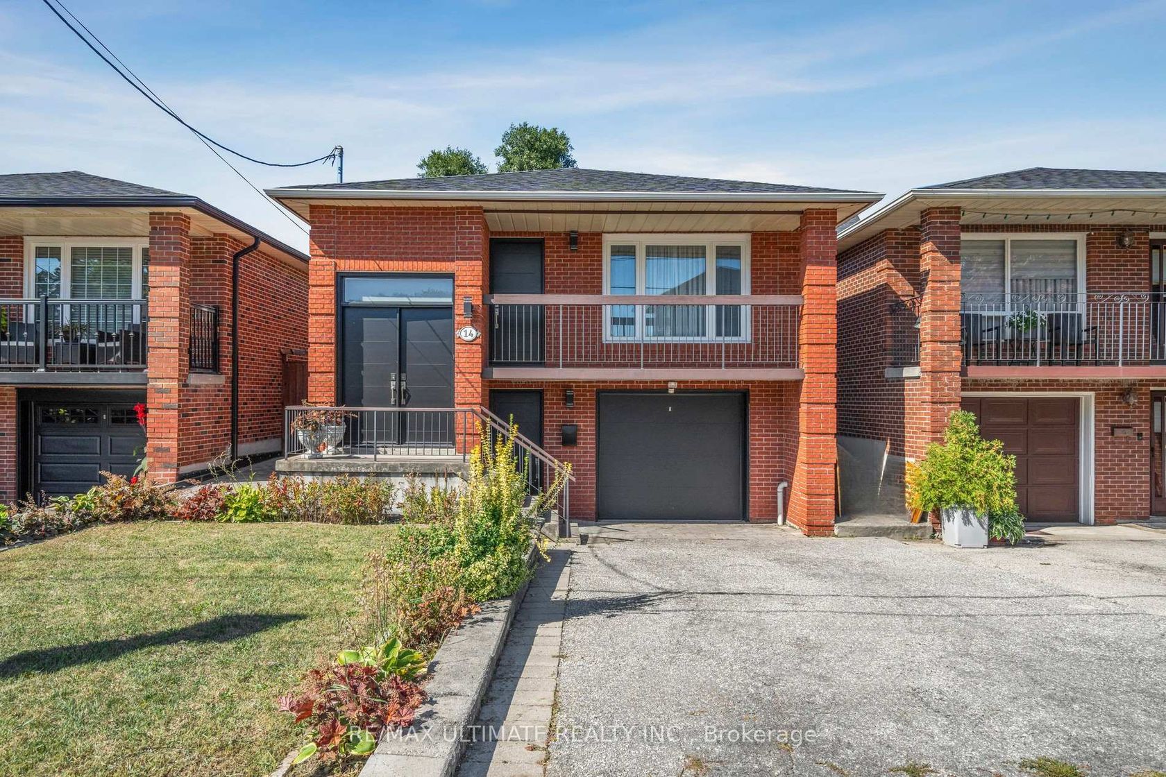 14 SYNDICATE Avenue, Mount Dennis, Toronto 