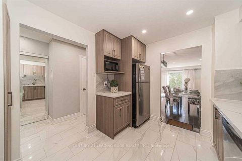 Photo 4 at 18 Tambrook Drive, L'Amoreaux, Toronto