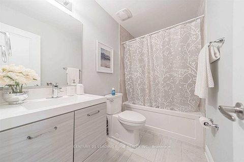 Photo 6 at 18 Tambrook Drive, L'Amoreaux, Toronto