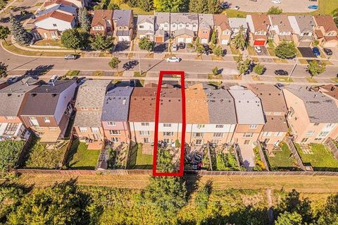 Photo 7 at 18 Tambrook Drive, L'Amoreaux, Toronto