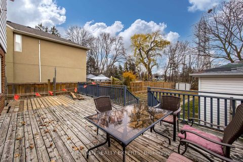 Photo 6 at 93 Ashbourne Drive, City Centre West, Toronto