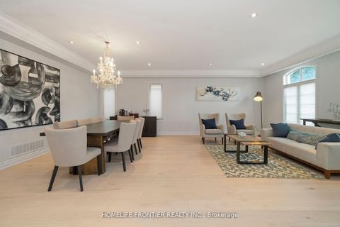 Photo 10 at 161 Lawrie Road, Beverley Glen, Vaughan
