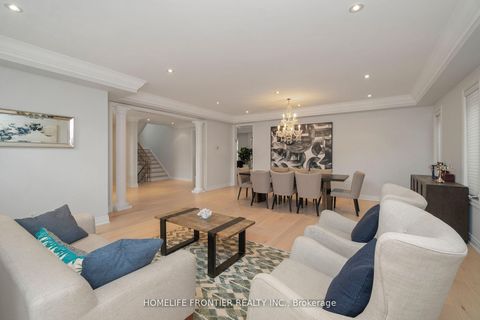 Photo 12 at 161 Lawrie Road, Beverley Glen, Vaughan