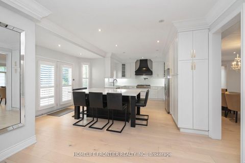 Photo 16 at 161 Lawrie Road, Beverley Glen, Vaughan