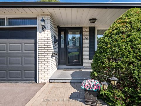 Photo 1 at 16 Oldborough Circle, Don Valley Village, Toronto