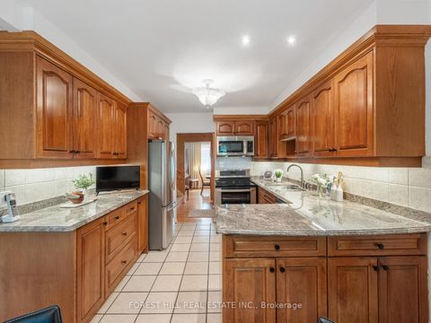 Photo 10 at 16 Oldborough Circle, Don Valley Village, Toronto