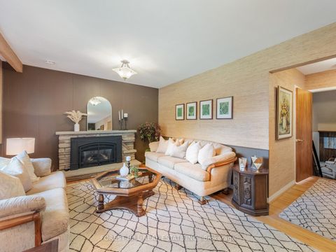 Photo 13 at 16 Oldborough Circle, Don Valley Village, Toronto