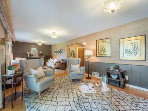 Photo 15 at 16 Oldborough Circle, Don Valley Village, Toronto