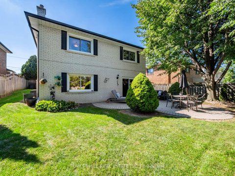 Photo 27 at 16 Oldborough Circle, Don Valley Village, Toronto