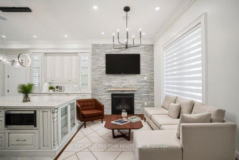Photo 4 at 164 Elmhurst Drive, Kipling, Toronto