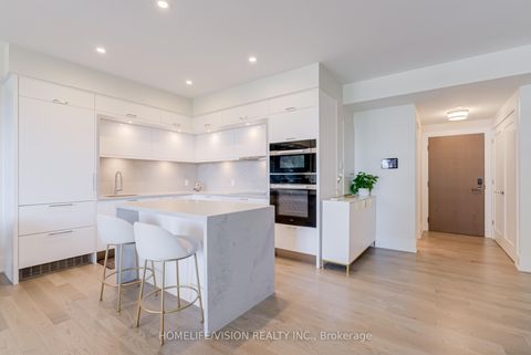 Photo 3 at 1810 - 30 Inn On The Park Drive, Don Mills, Toronto