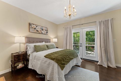 Photo 8 at 50 Chine Drive, Cliffcrest, Toronto