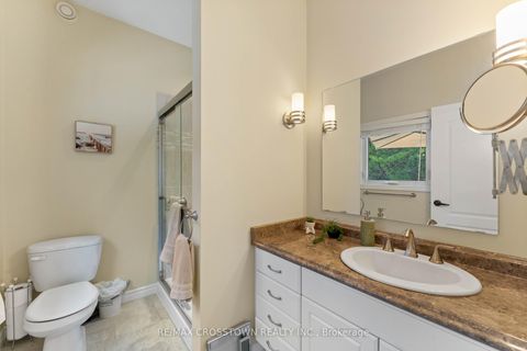 Photo 10 at 50 Chine Drive, Cliffcrest, Toronto