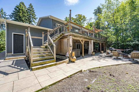 Photo 31 at 50 Chine Drive, Cliffcrest, Toronto