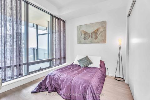 Photo 18 at 2611 - 5 St Joseph Street, Bay Street Corridor, Toronto