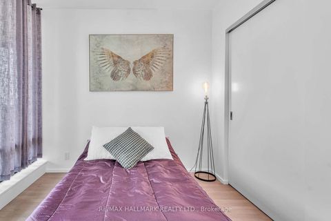 Photo 19 at 2611 - 5 St Joseph Street, Bay Street Corridor, Toronto