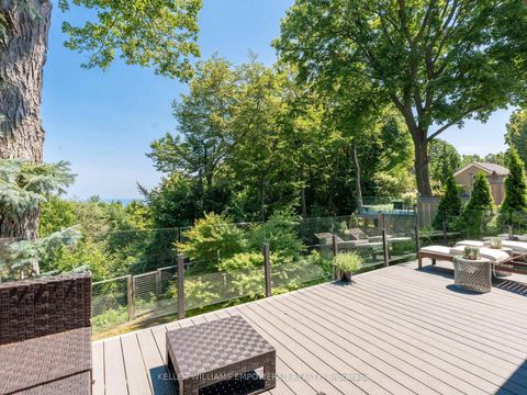 Photo 13 at 9 Fenwood Heights, Cliffcrest, Toronto