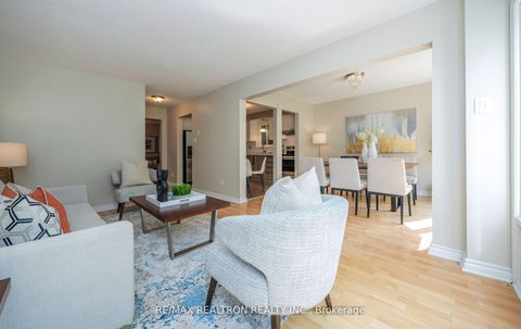 Photo 12 at 100 Gilmore Crescent, Brownridge, Vaughan