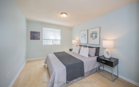 Photo 30 at 100 Gilmore Crescent, Brownridge, Vaughan