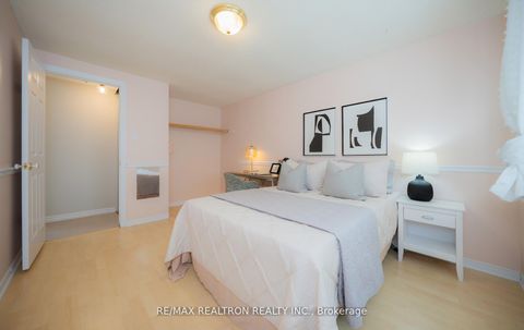 Photo 33 at 100 Gilmore Crescent, Brownridge, Vaughan