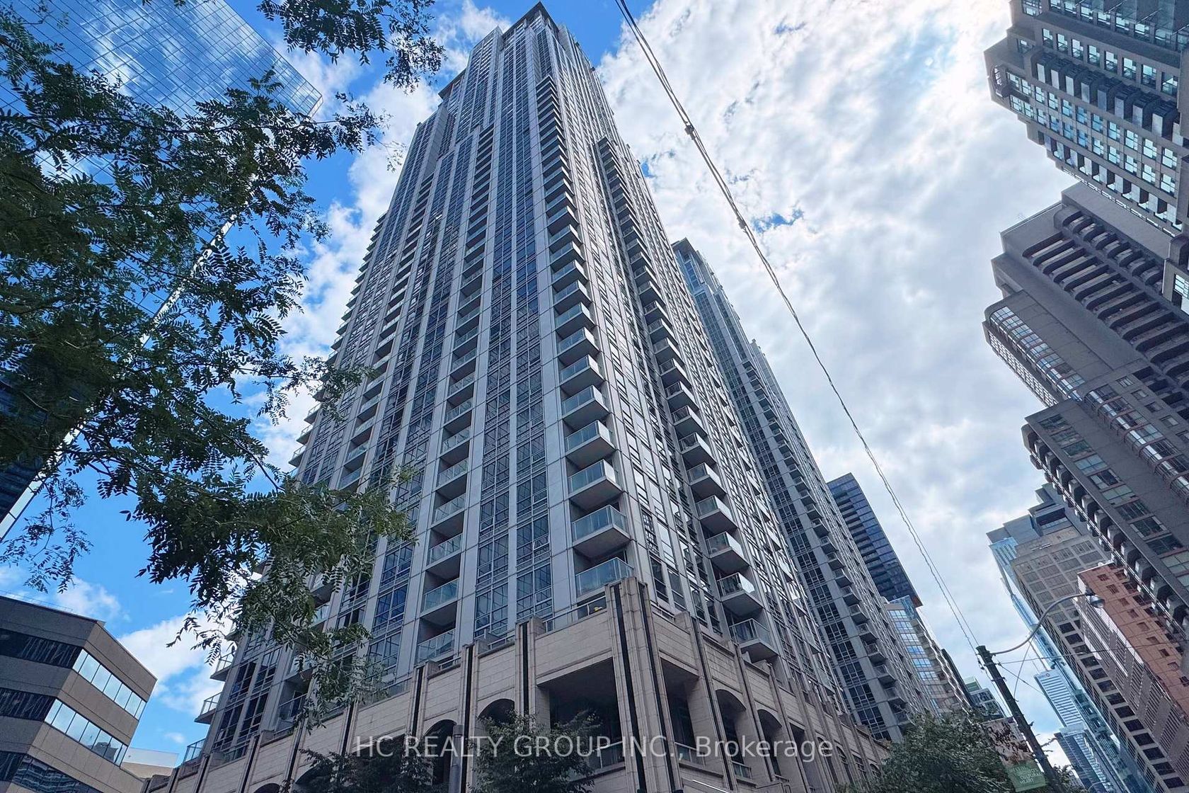 4209 - 763 Bay Street, Bay Street Corridor, Toronto by Loree Meneguzzi Real Estate 4209 - 763 Bay Street, Bay Street Corridor, Toronto