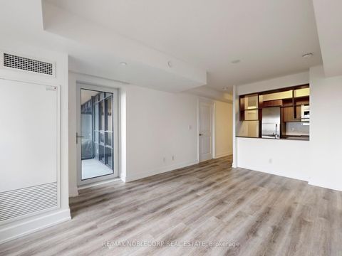 Photo 10 at 1929 - 2 Eva Road, Etobicoke West Mall, Toronto