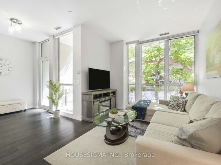 Photo 3 at TH03 - 32 Bruyers Mews, Waterfront Communities C1, Toronto