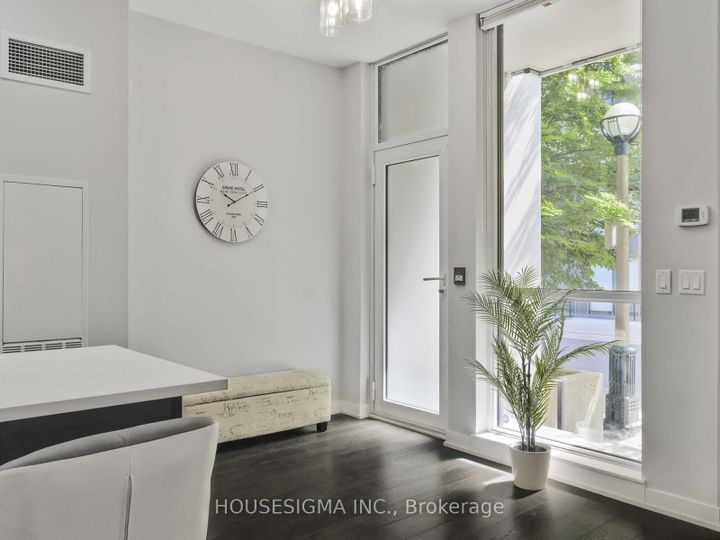 Photo 5 at TH03 - 32 Bruyers Mews, Waterfront Communities C1, Toronto