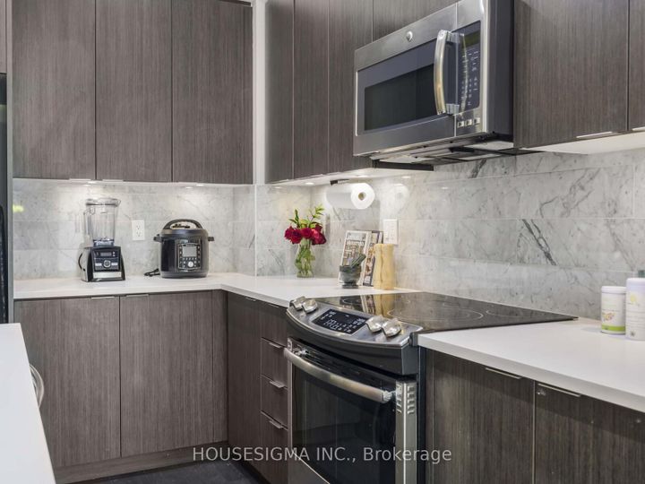 Photo 9 at TH03 - 32 Bruyers Mews, Waterfront Communities C1, Toronto