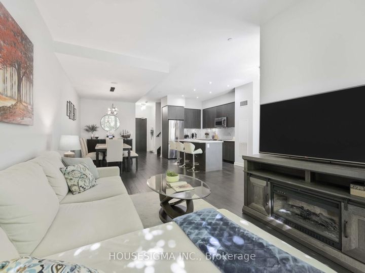 Photo 10 at TH03 - 32 Bruyers Mews, Waterfront Communities C1, Toronto