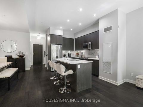 Photo 7 at TH03 - 32 Bruyers Mews, Waterfront Communities C1, Toronto