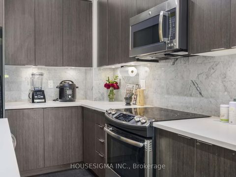 Photo 9 at TH03 - 32 Bruyers Mews, Waterfront Communities C1, Toronto