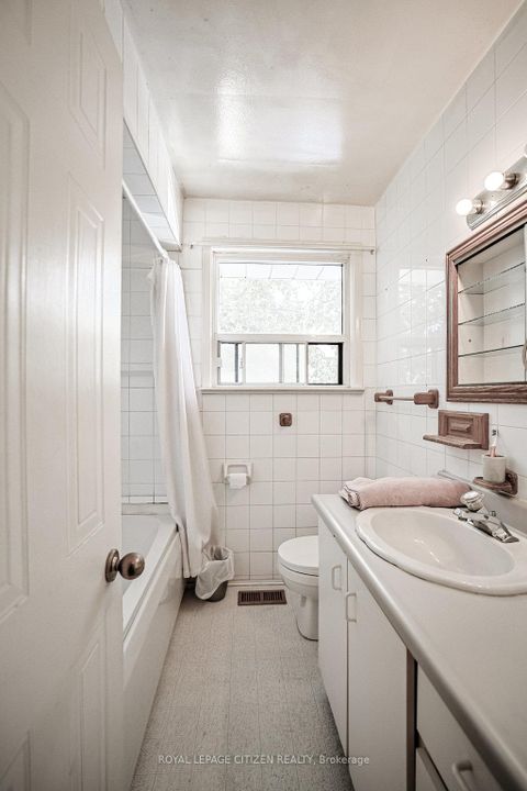 Photo 15 at 2615 Jane Street, Jane Heights, Toronto
