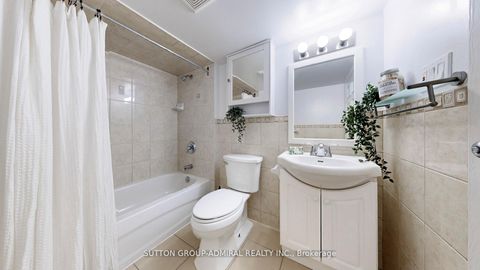 Photo 38 at 122 Edmund Seager Drive, Uplands, Vaughan